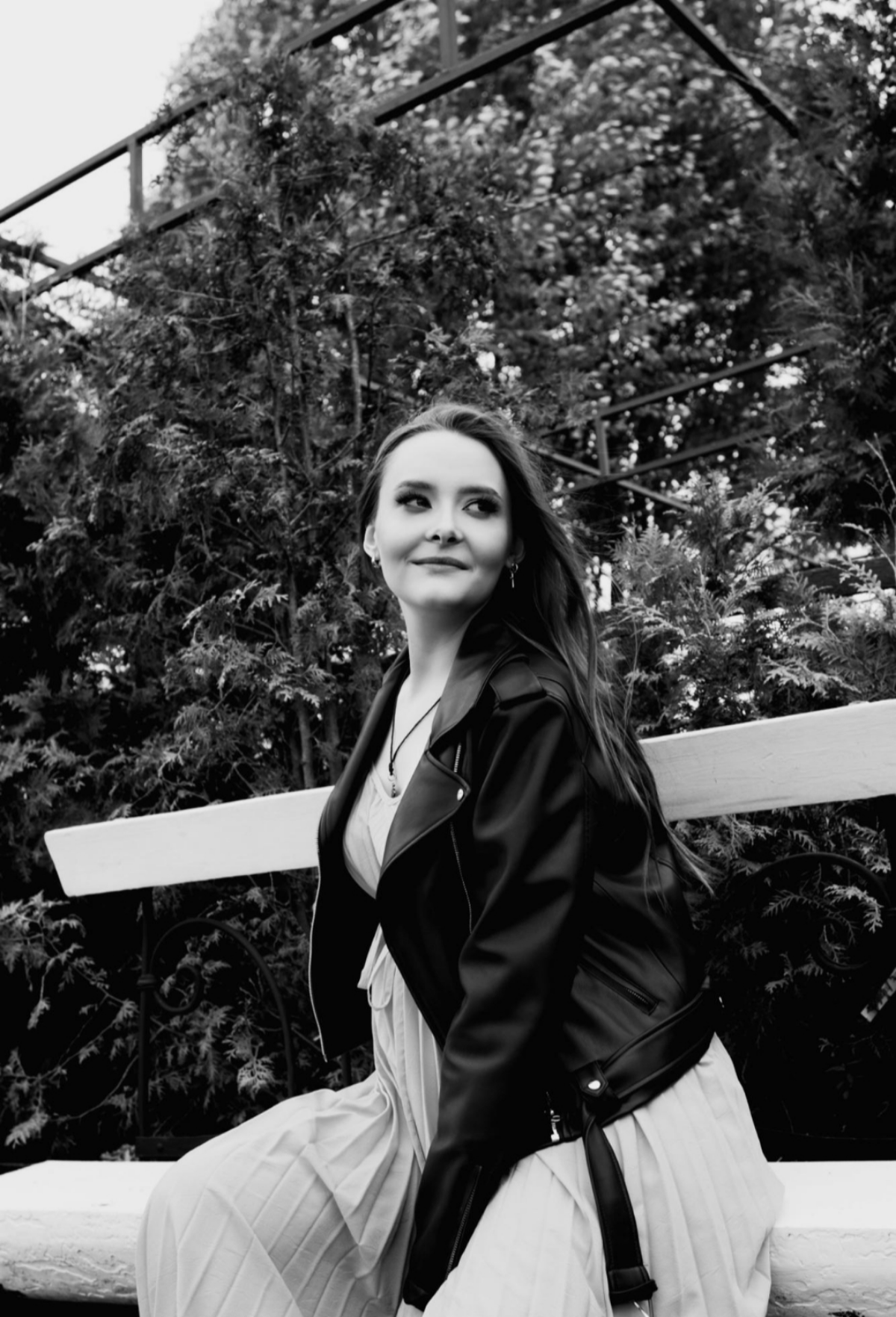 Добрый день! 😏
Знаете, как продать даже пыль? А я знаю!
Потому что убеждена, что грамотный смм - специалист разберётся в любой нише и решит все вопросы | Сетка — социальная сеть от hh.ru