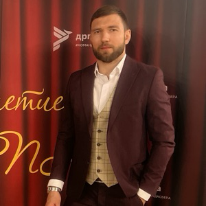 Антон Суриков