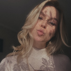 Алина Крутикова