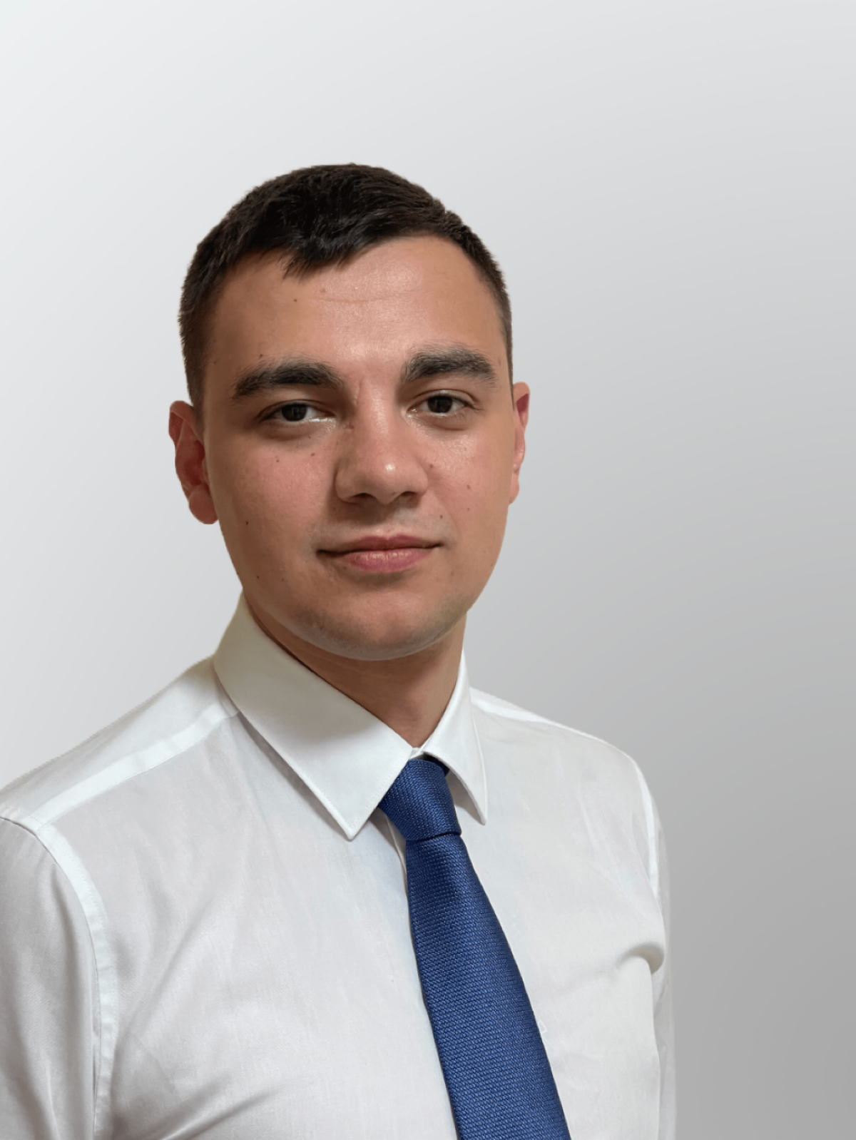 Денис Алексахин