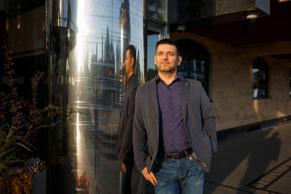 Дмитрий Чернышов