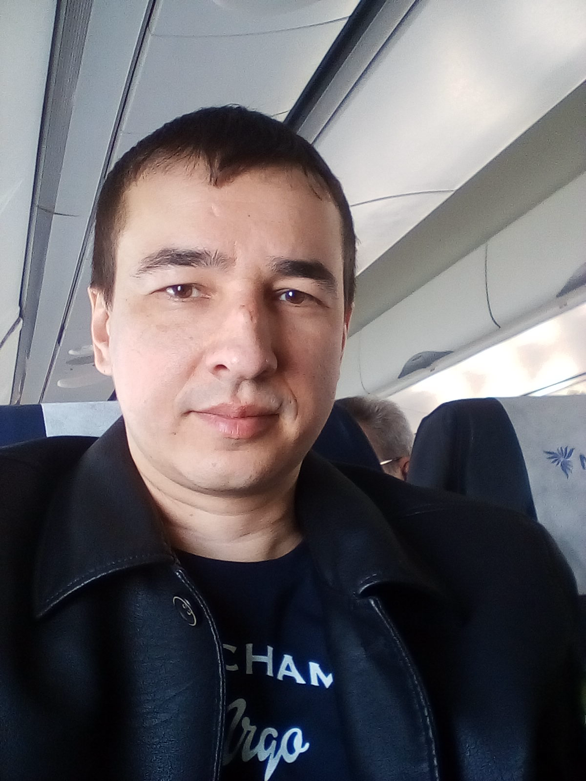 Дмитрий Непомнящий