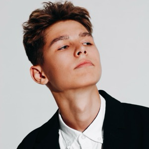 Александр Исаков