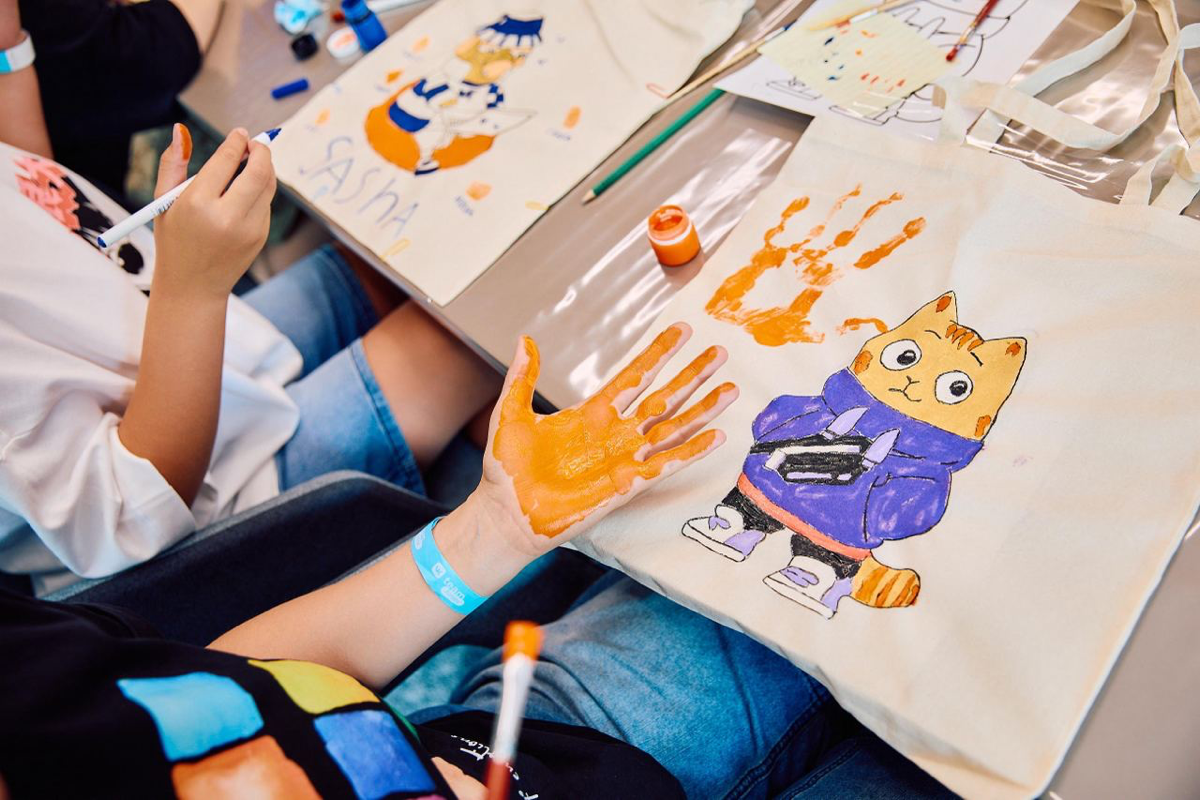 Всем доброго понедельника!
Предлагаю начать эту неделю с семейных квестов, которые команда VK устроила в своих офисах | Сетка — социальная сеть от hh.ru