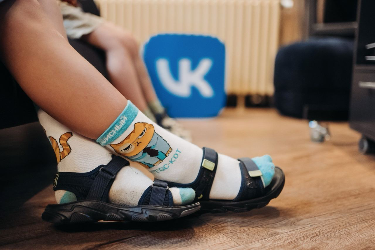 Всем доброго понедельника!
Предлагаю начать эту неделю с семейных квестов, которые команда VK устроила в своих офисах | Сетка — социальная сеть от hh.ru