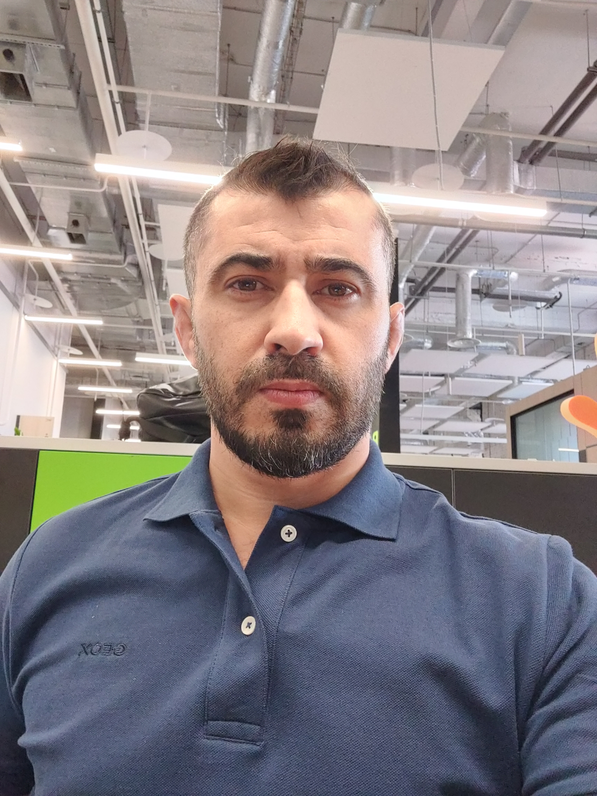 Всем привет!
Давайте знакомиться 😊
Меня зовут Борис, уже более 10 лет занимаюсь развитием цифровых продуктов, и мне безумно это нравится | Сетка — социальная сеть от hh.ru