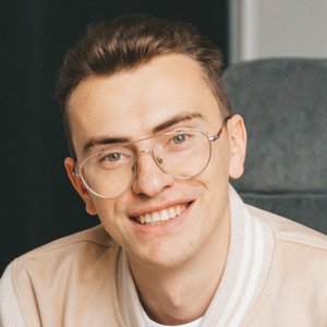 Евгений Райков