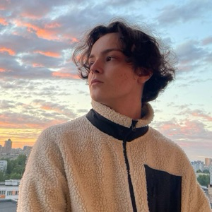 Александр Калашников