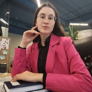 Елена Новакова