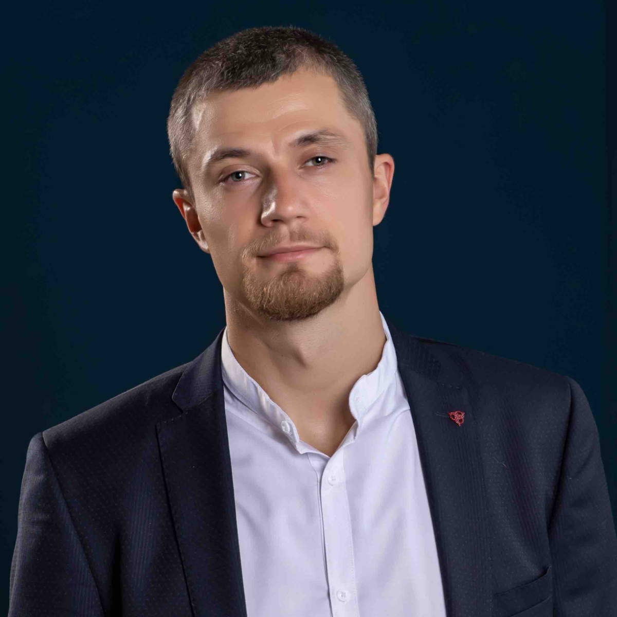 Михаил Антаков