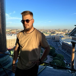 Артем Долгушин