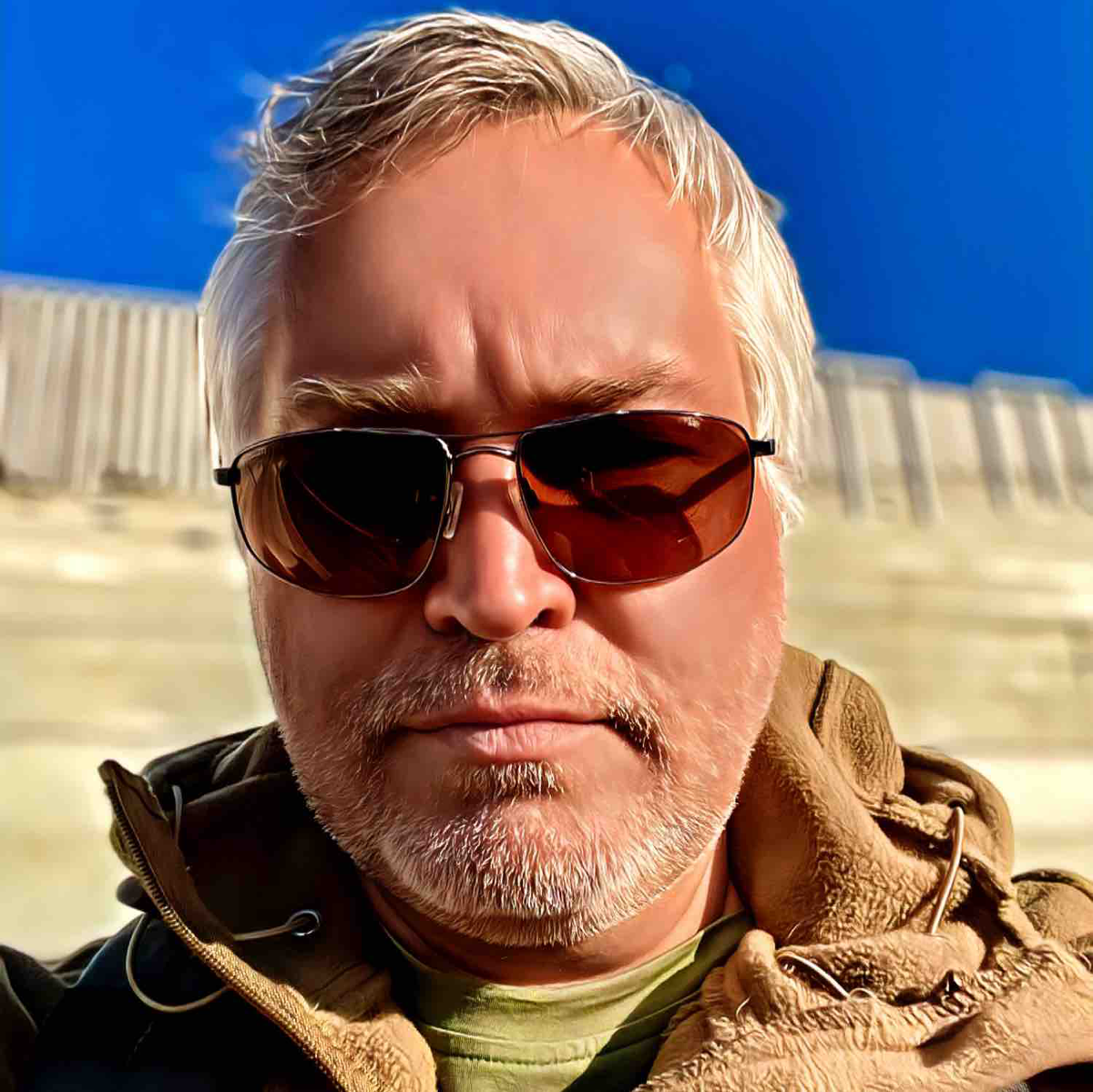 Эдуард Шустров