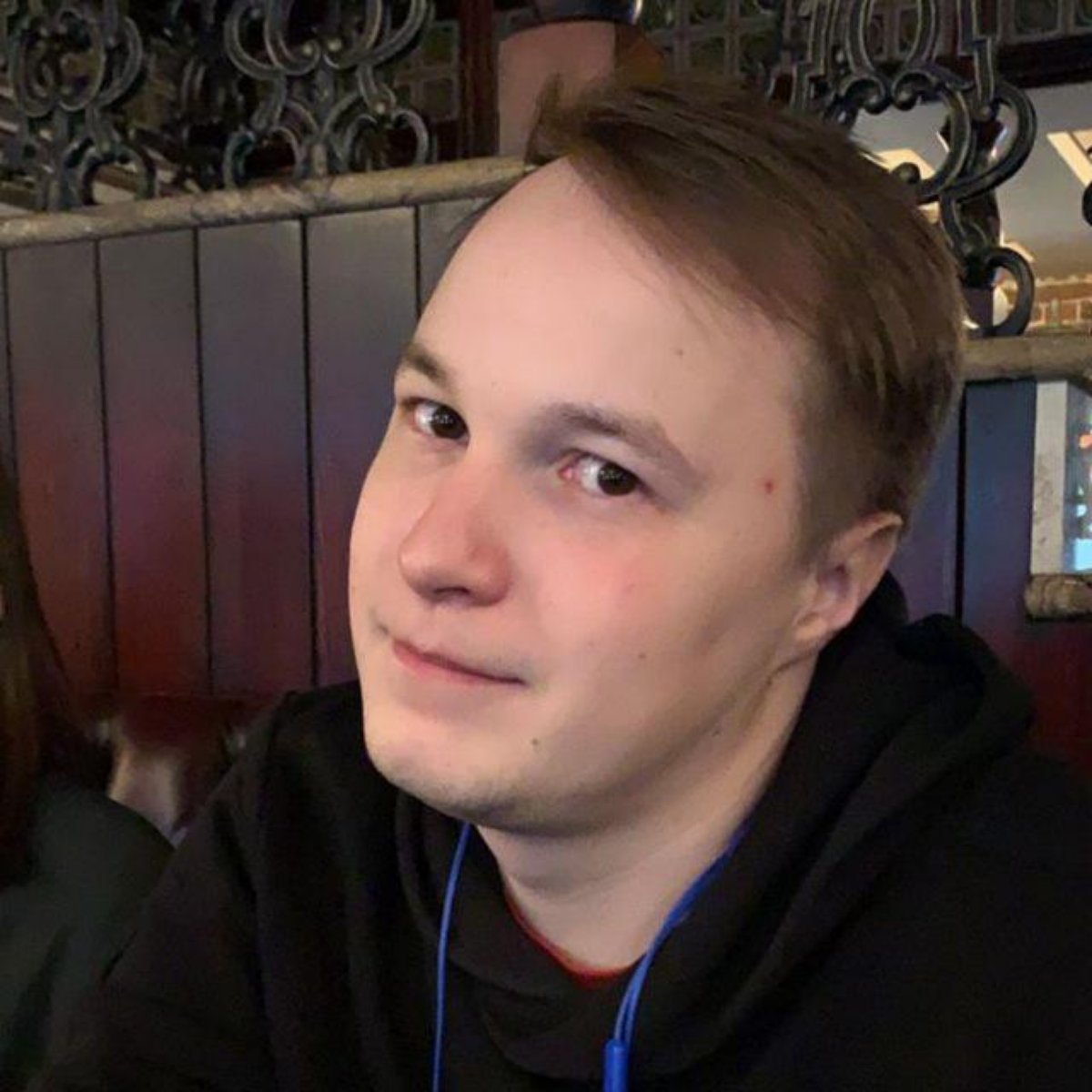 Андрей Булатов