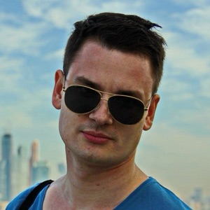 Александр Савельев