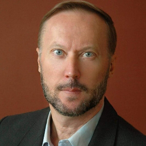 Евгений Лукин