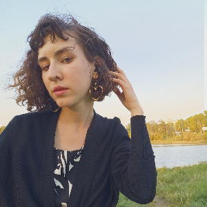 Мари Санти | Сетка — социальная сеть от hh.ru