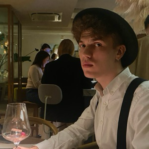 Роман Аверин