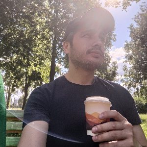 Диловар Азимов