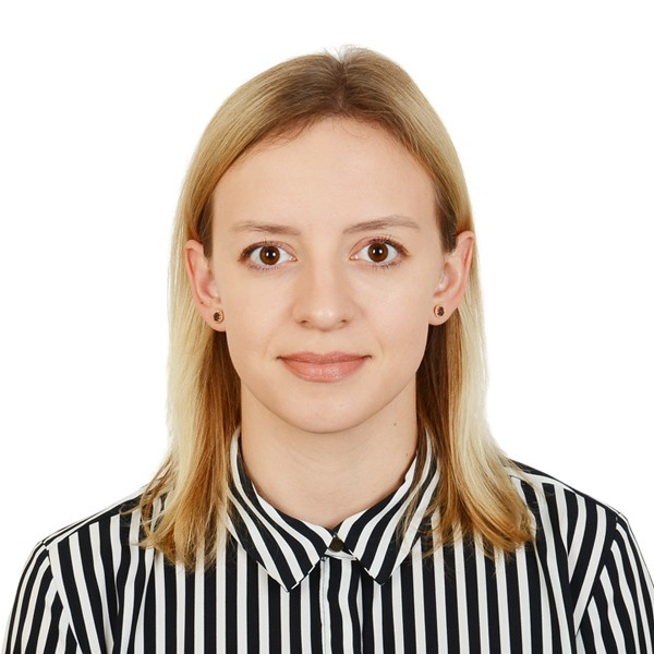 Алена Артамонова | Сетка — социальная сеть от hh.ru