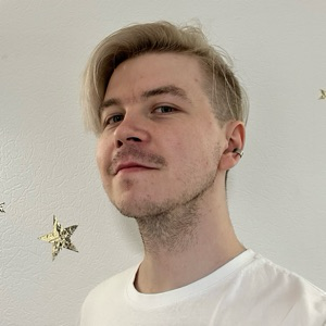 Дмитрий Уткин