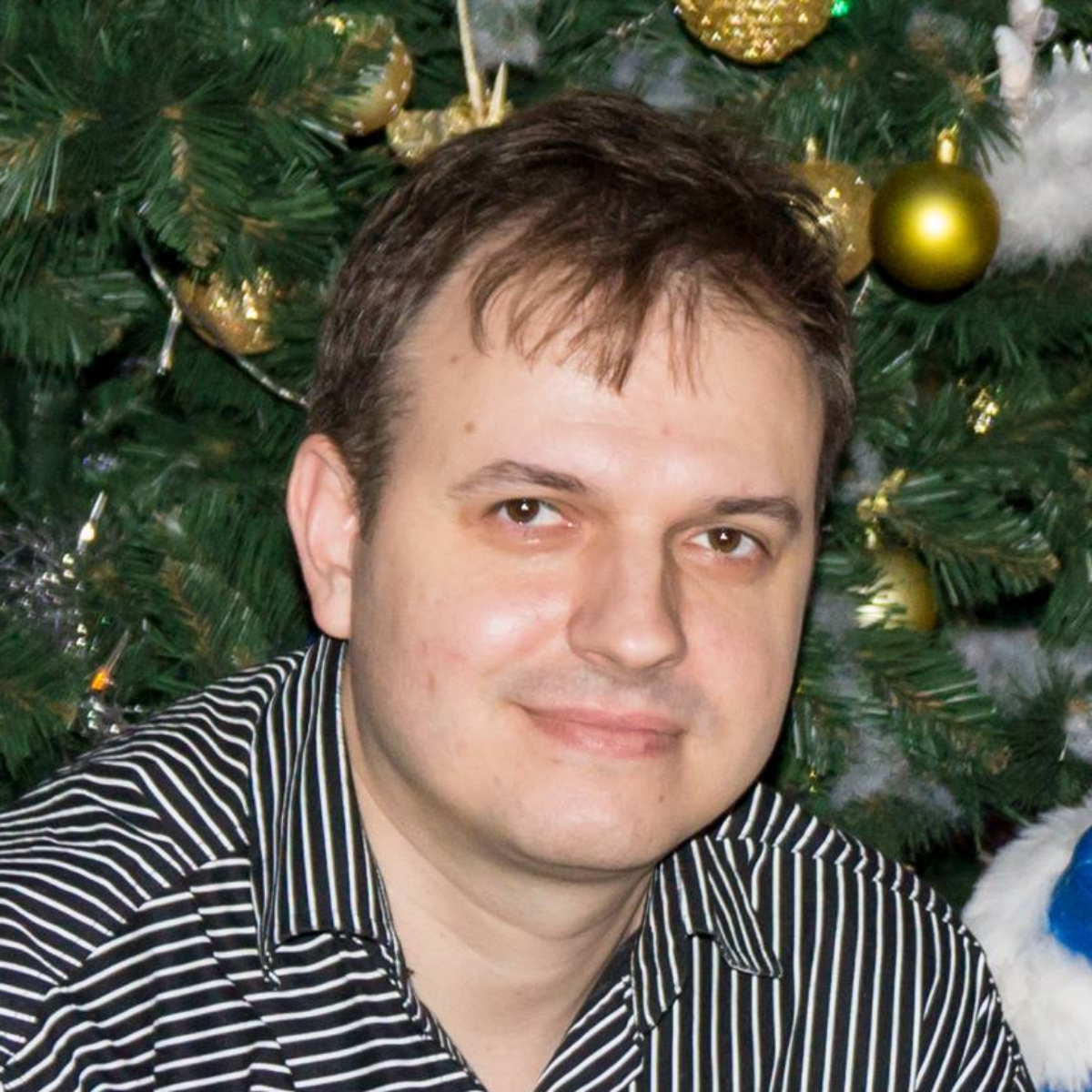 Михаил Петров