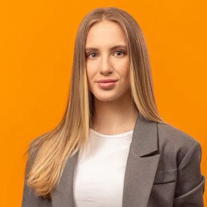 Полина Масленникова