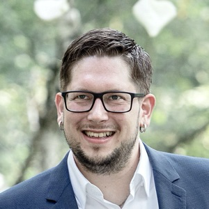 Александр Логинов