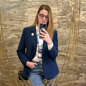 Екатерина Лавренова | Сетка — социальная сеть от hh.ru