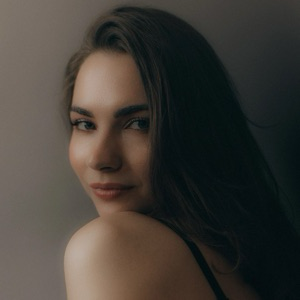 Эвелина Хузеева