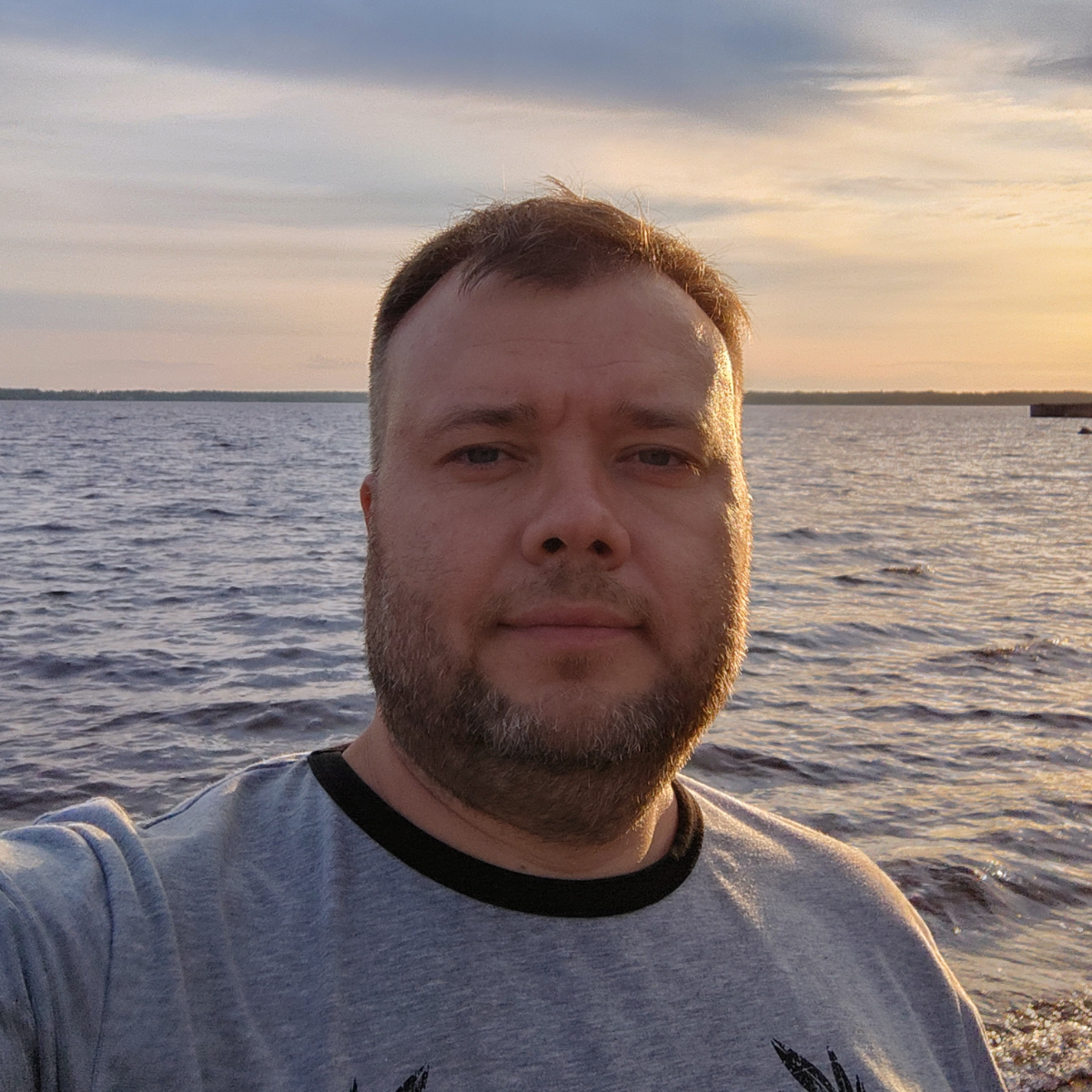 Андрей Розов