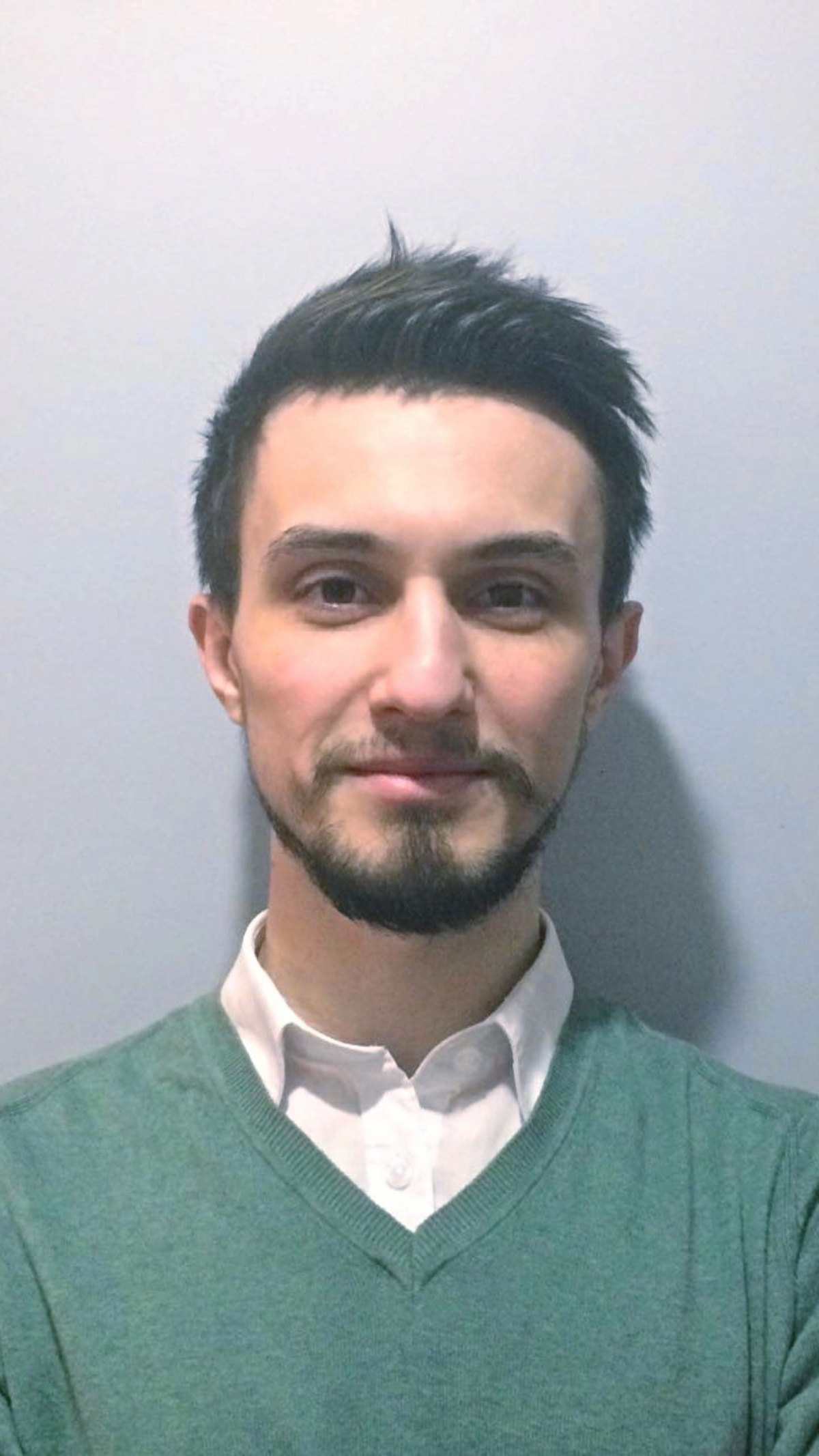 Holopov Dmitriy | Сетка — социальная сеть от hh.ru