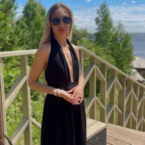 Юлия Антонова