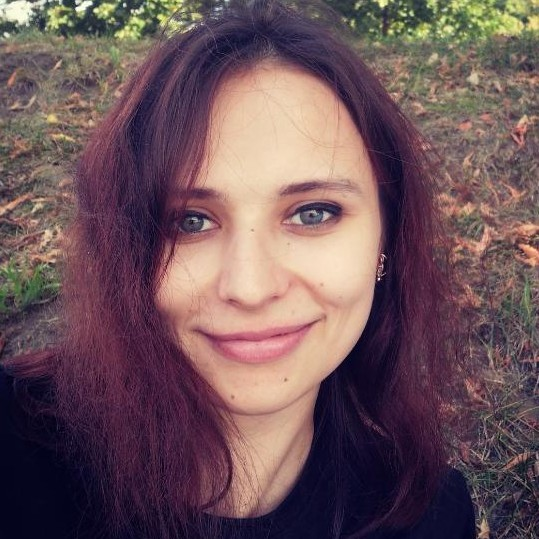 Анна Храпова