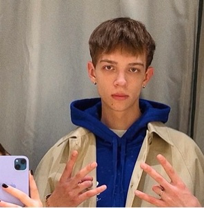 Илья Назаров