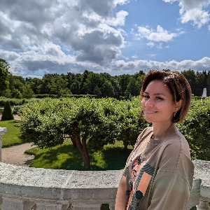 Мадина Шарипова | Сетка — социальная сеть от hh.ru