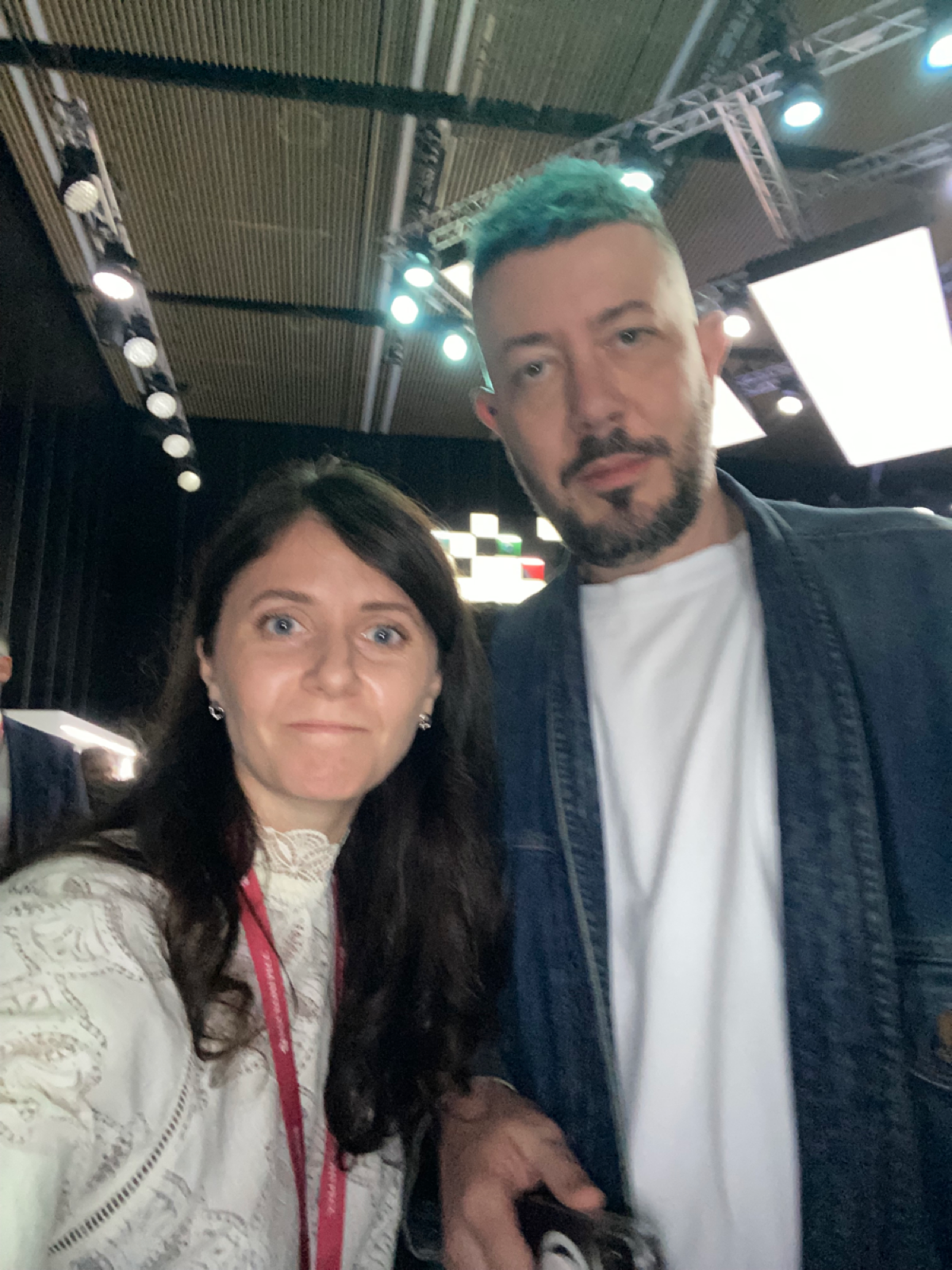 Дурацкая, но любимая фотка.
Артемий Лебедев, в каком-то смысле, сформировал мою будущую профессию | Сетка — социальная сеть от hh.ru