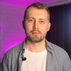 Эдуард Макаров