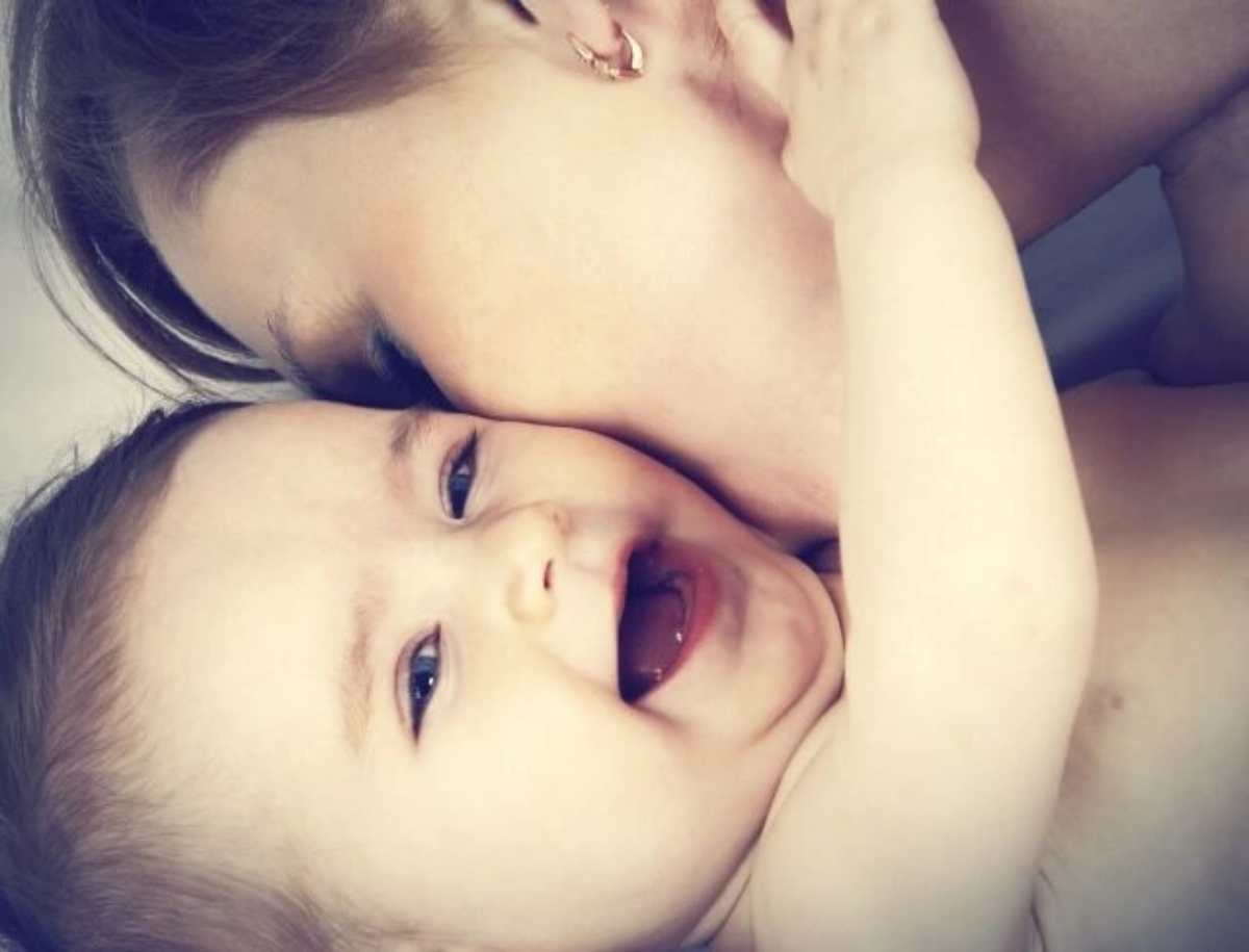 6 июля - Всемирный день поцелуя 😘
Этот праздник существует уже сто с лишним лет. Его придумали в конце XIX века в Британии. По некоторым данным, инициатором праздника стал дантист | Сетка — социальная сеть от hh.ru