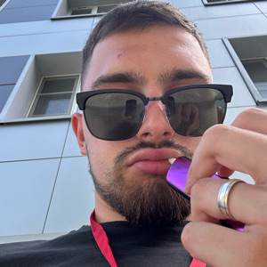 Максим Сушинских | Сетка — социальная сеть от hh.ru