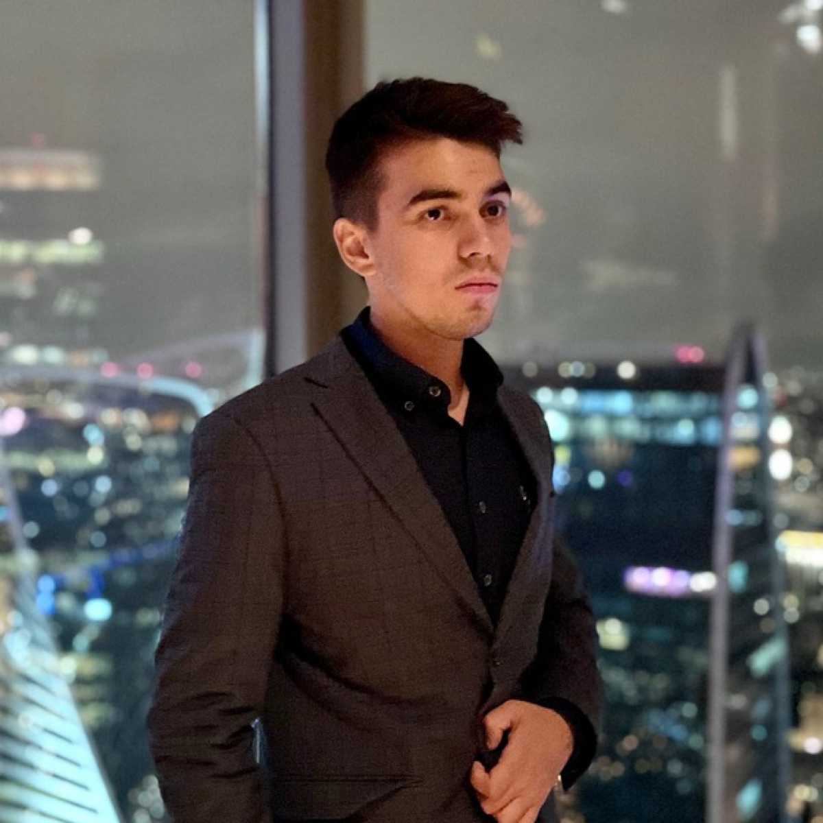 Динислам Кутлумбетов | Сетка — социальная сеть от hh.ru