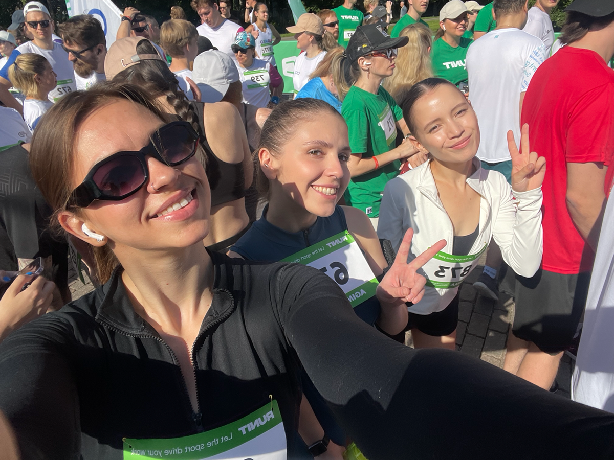 Пустились в бегство с RUN IT
Меня зовут Аня, я руковожу отделом развития бизнеса в It  компании Ekleft
Мы предоставляем ИТ-специалистов для крупного бизнеса в штат и под проекты в РФ и зарубежом
Уже в... | Сетка — социальная сеть от hh.ru