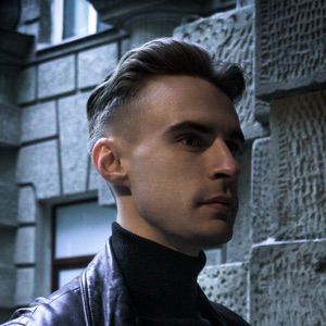 Артем Алейник