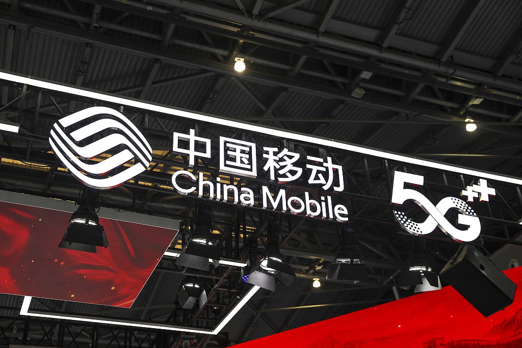 China Mobile запустила в Китае ЦОД на 4000 ИИ-ускорителей
Китайская телекоммуникационная компания China Mobile объявила о запуске в Пекине нового "интеллектуального вычислительного центра" — дата-цент... | Сетка — социальная сеть от hh.ru