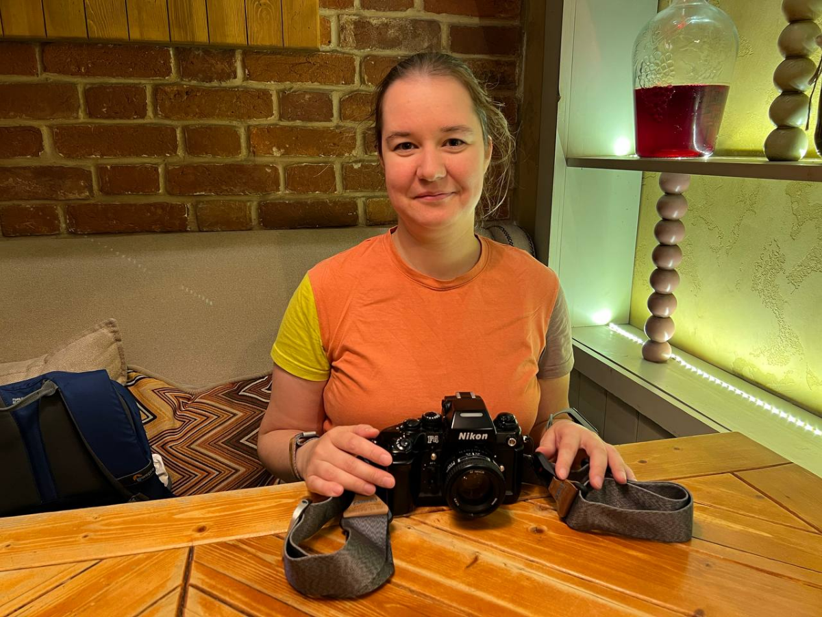 Досняла плёнку.
Попробовала какую-то новую, перемотанную из кинопленки | Сетка — социальная сеть от hh.ru