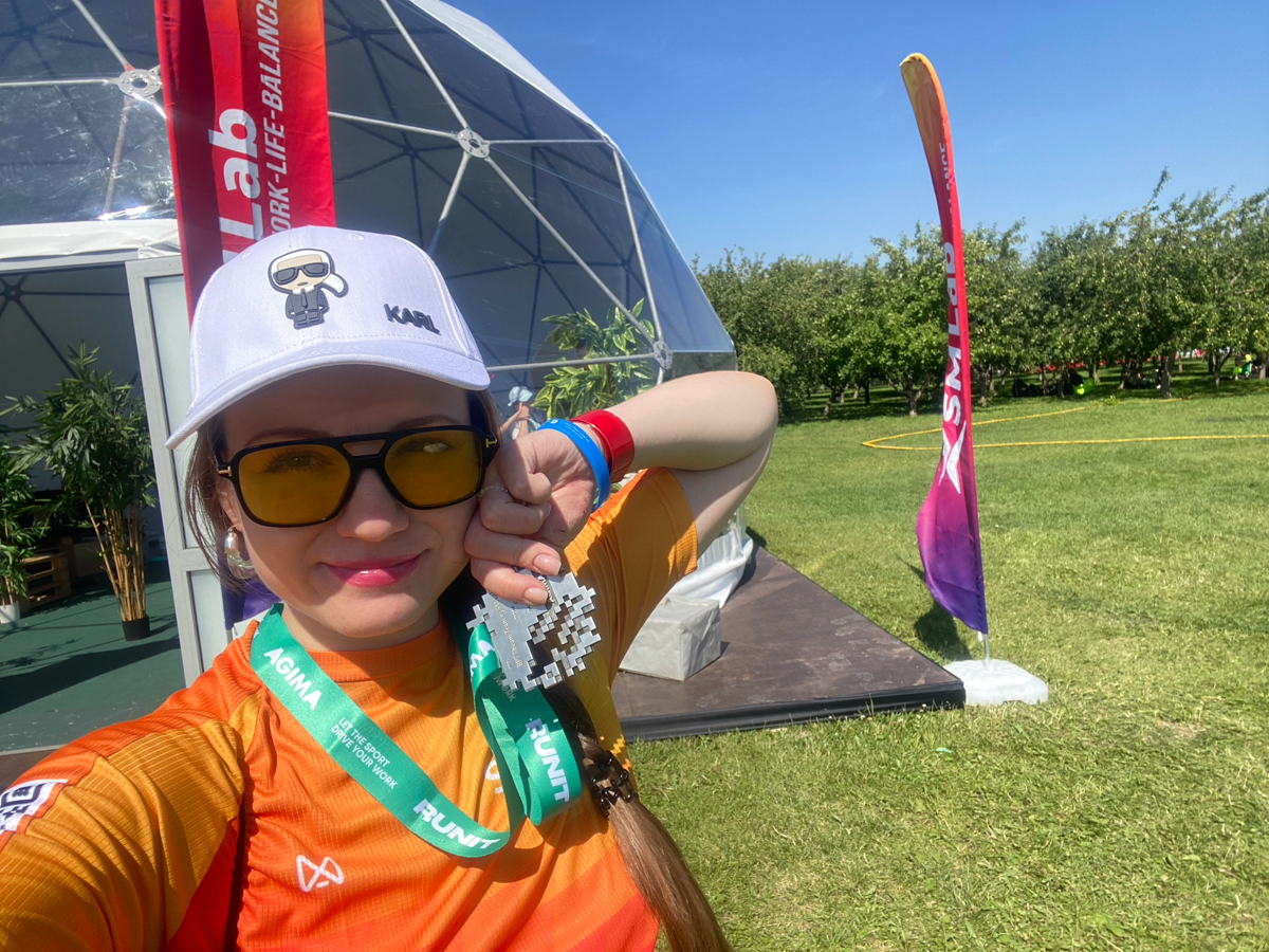 Всем привет :) сегодня я пробежала 5 км и могу сказать, что не страшно упасть, если тебя поддерживает команда )))
#SMLab #Спортмастер | Сетка — социальная сеть от hh.ru