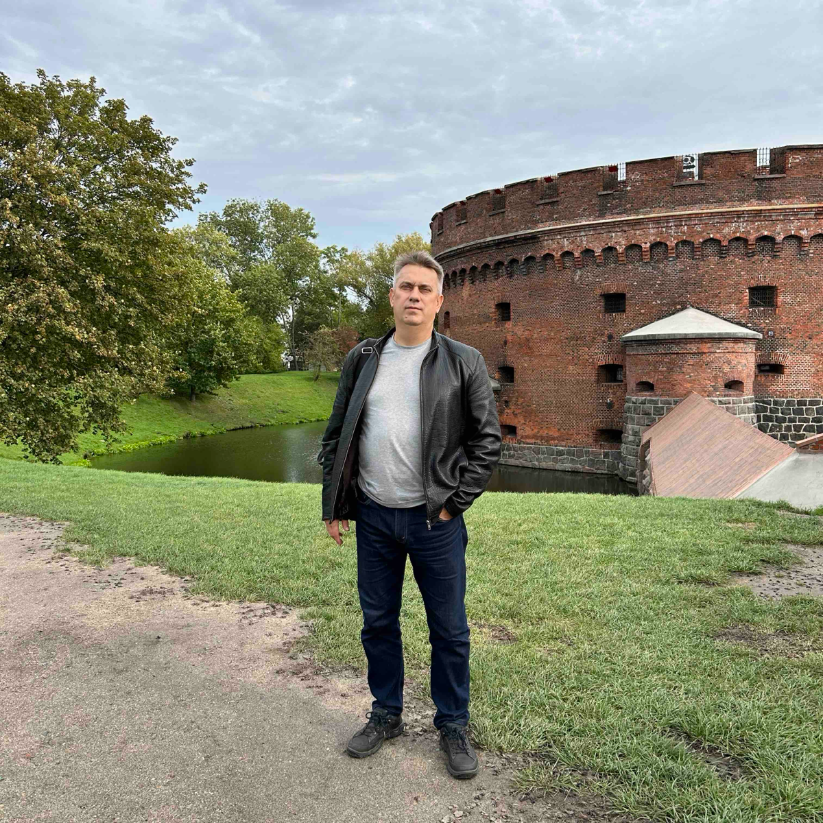 Владимир Молдованов