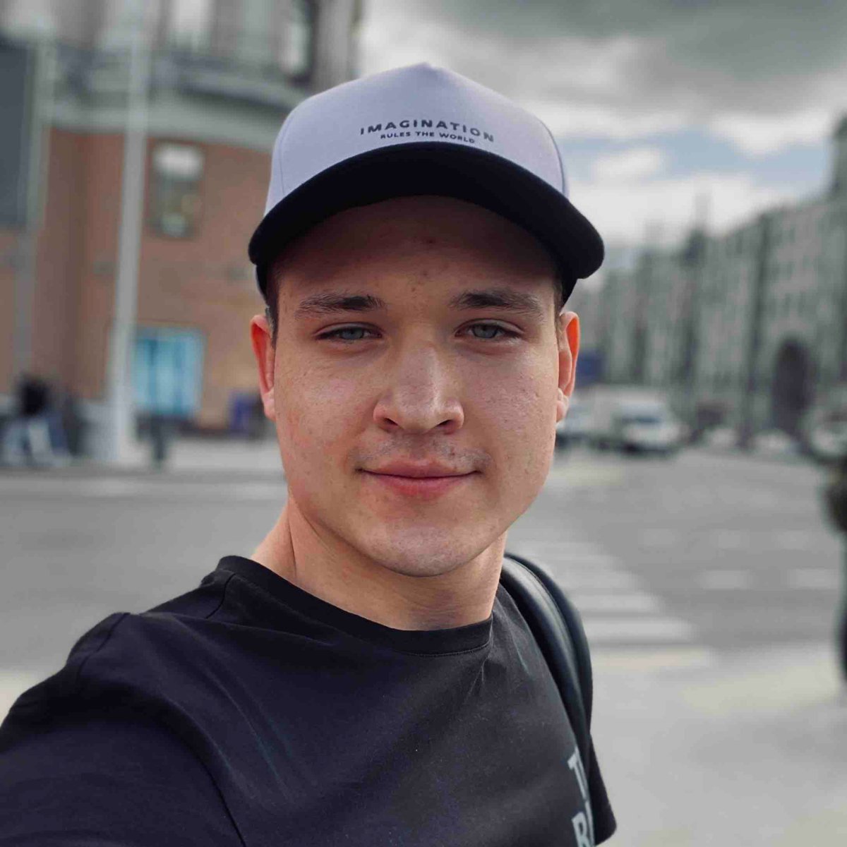Данил Бондарев