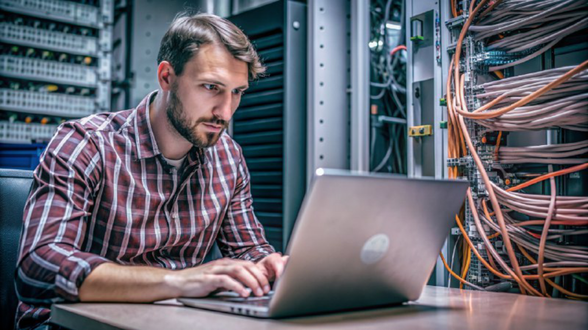Гайд по деплою web-приложений для новичков. Часть 2. VPS и настройка окружения
https://habr.com/ru/articles/824438/ | Сетка — социальная сеть от hh.ru
