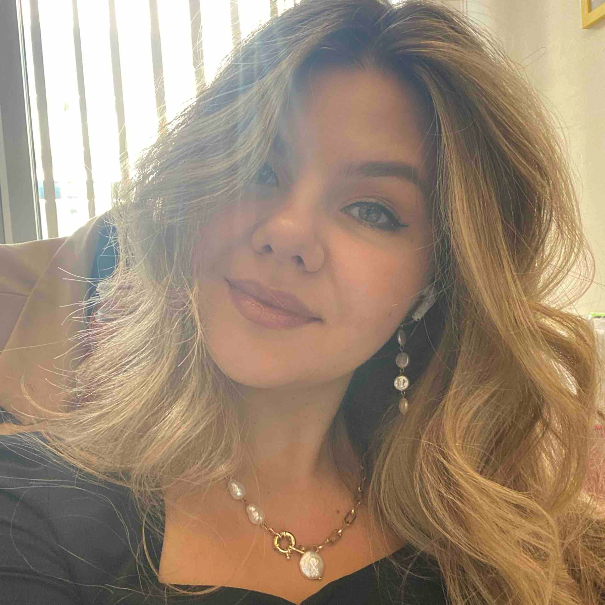 Ирина Ухаль | Сетка — социальная сеть от hh.ru