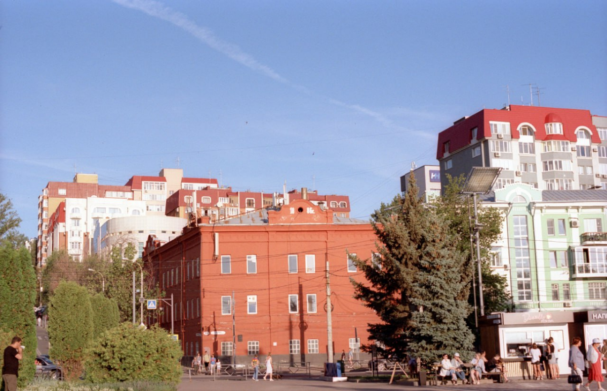 А вот и фото с пленки!
#фотография #пленочнаяфотография #пленка | Сетка — социальная сеть от hh.ru